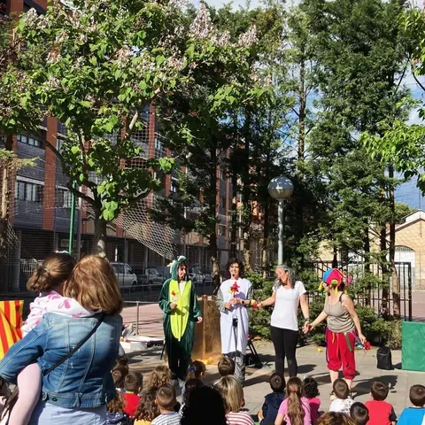 🌹 Sant Jordi 2024: escacs, llibres i roses - 5
